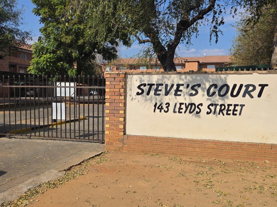 1 Bedroom Property for Sale in Rustenburg Central North West